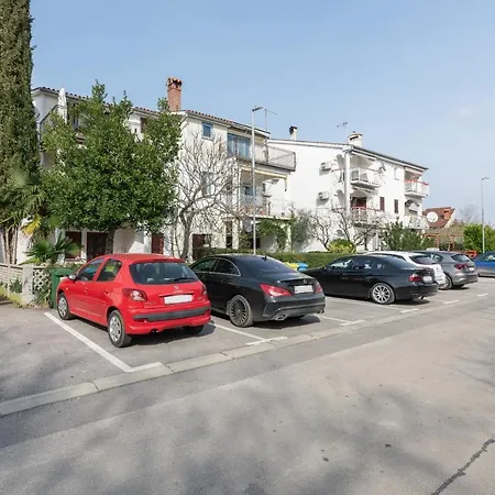Apartment Apartman Gracia *